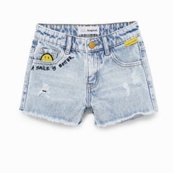 Desigual High Waisted Light Stone Wash Cut Off Smiley Face Jean Shorts - Picture 6 of 16